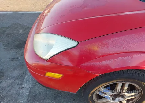 2000 Ford Focus Zx3 from USA, damaged, VIN 3FAFP3131YR205330